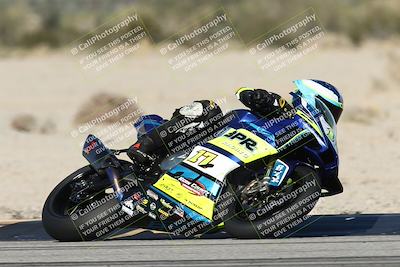 media/Dec-06-2025-CVMA (Sat) [[4a896cc04c]]/Race 4-Formula Middleweight/